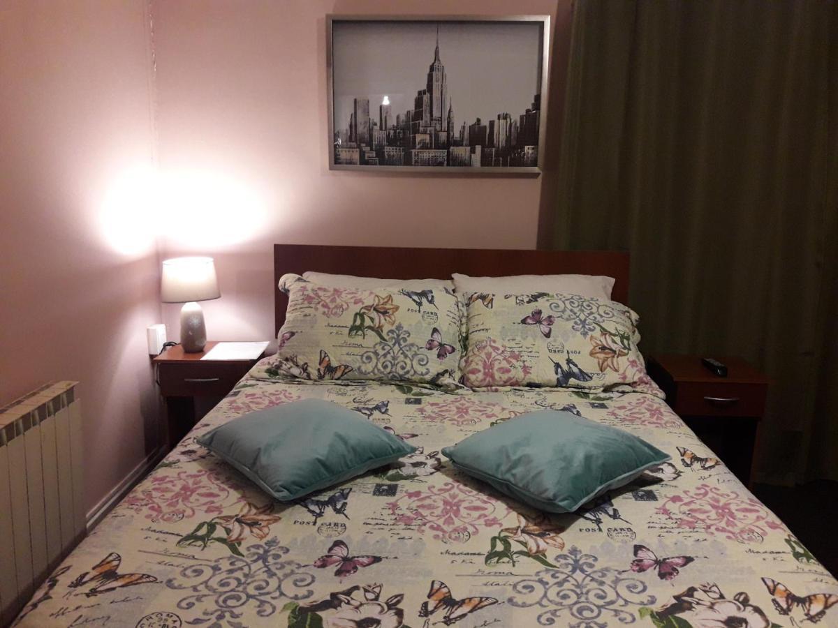 Hostal Torres Del Paine 2 بونتا أريناس المظهر الخارجي الصورة