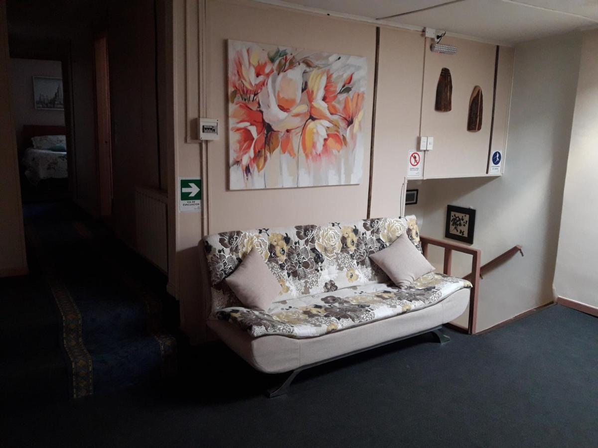 Hostal Torres Del Paine 2 بونتا أريناس المظهر الخارجي الصورة